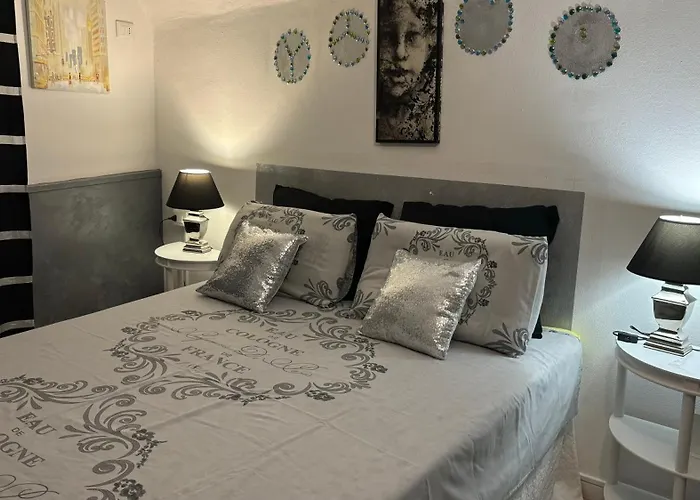 La Ca' Del Masenzi Massenzio's House (adults Only) ليكو