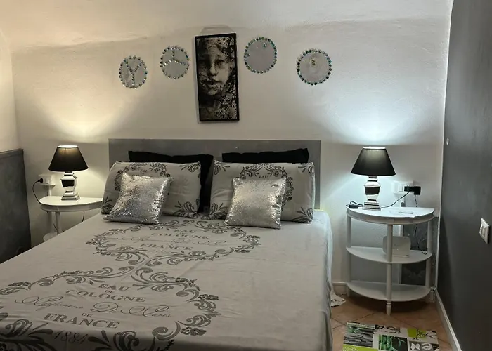 La Ca' Del Masenzi Massenzio's House (adults Only) Oda ve Kahvaltı Lecco